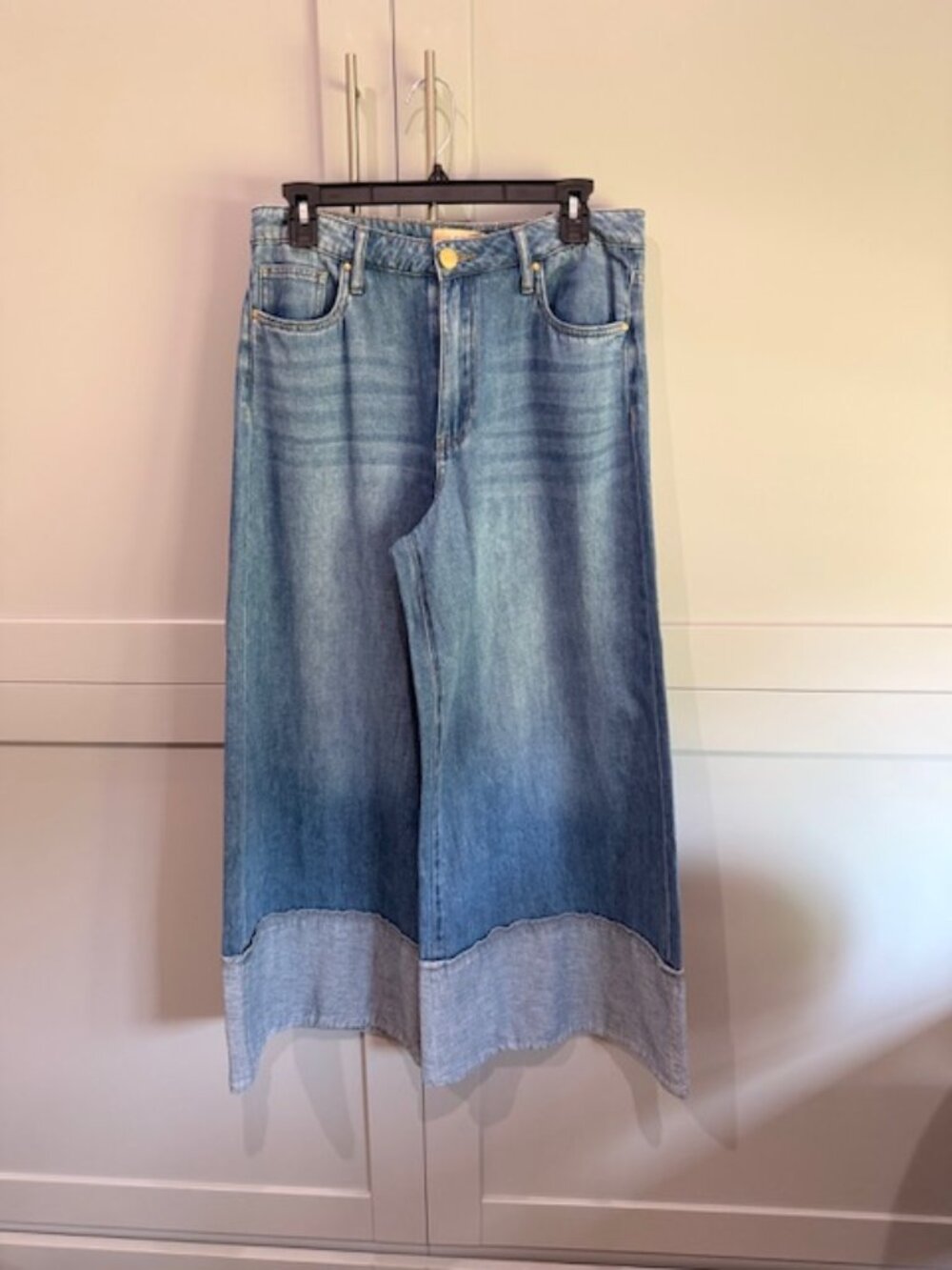 KUT from the Kloth, Super Wide Leg, Size 4, Cuffed
